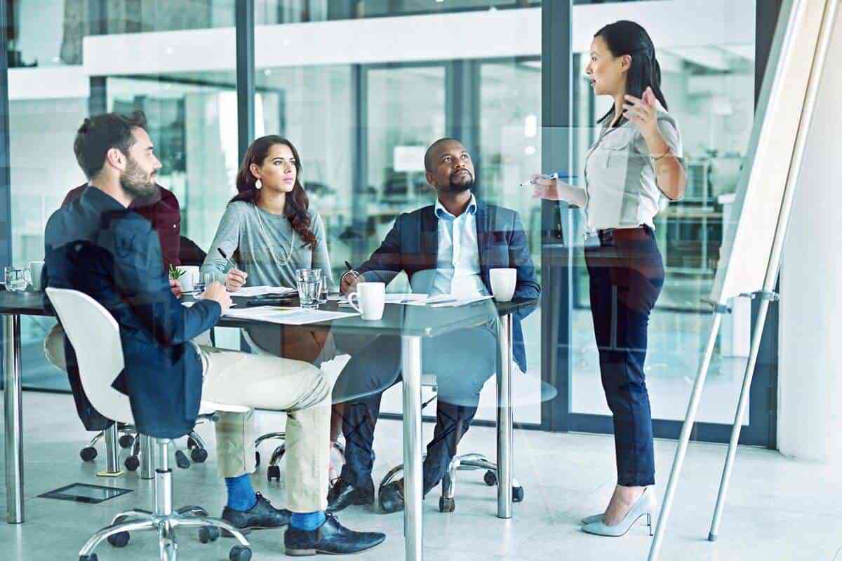 Profesyonel Arıcılıkta Modern Ekipmanların Önemi